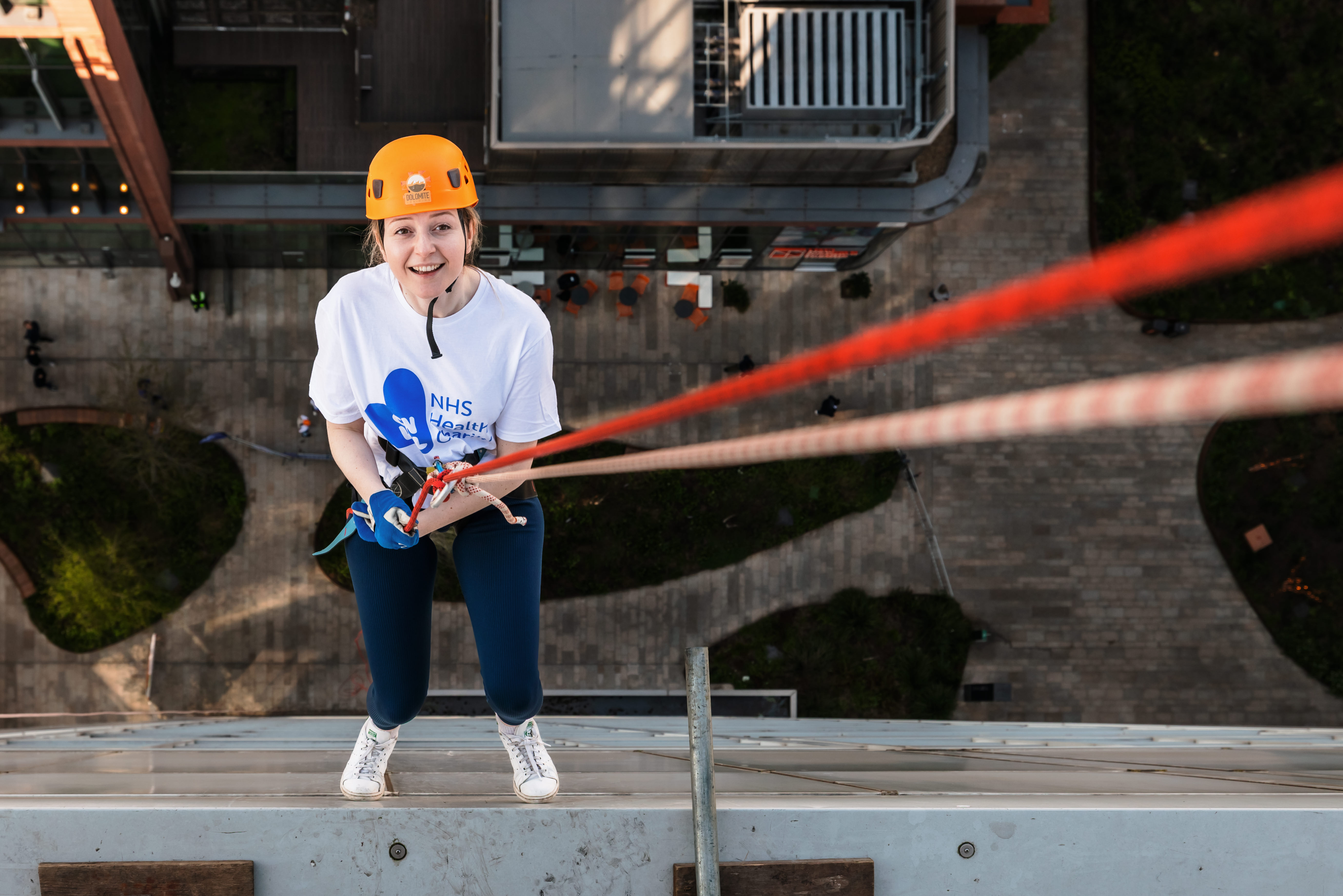 12-1pm: Kate abseiling