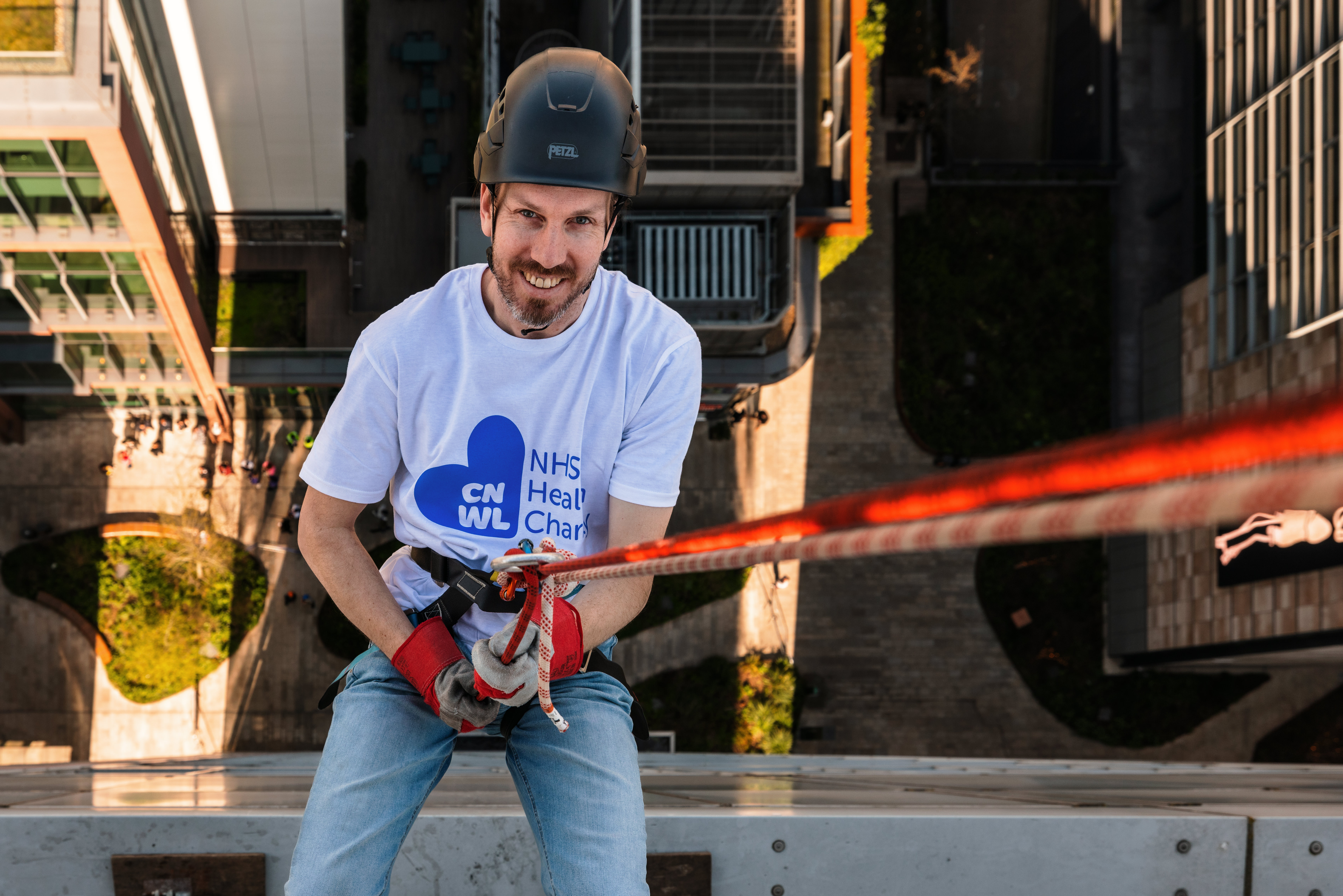 11 - 12pm: Dale Roof 2