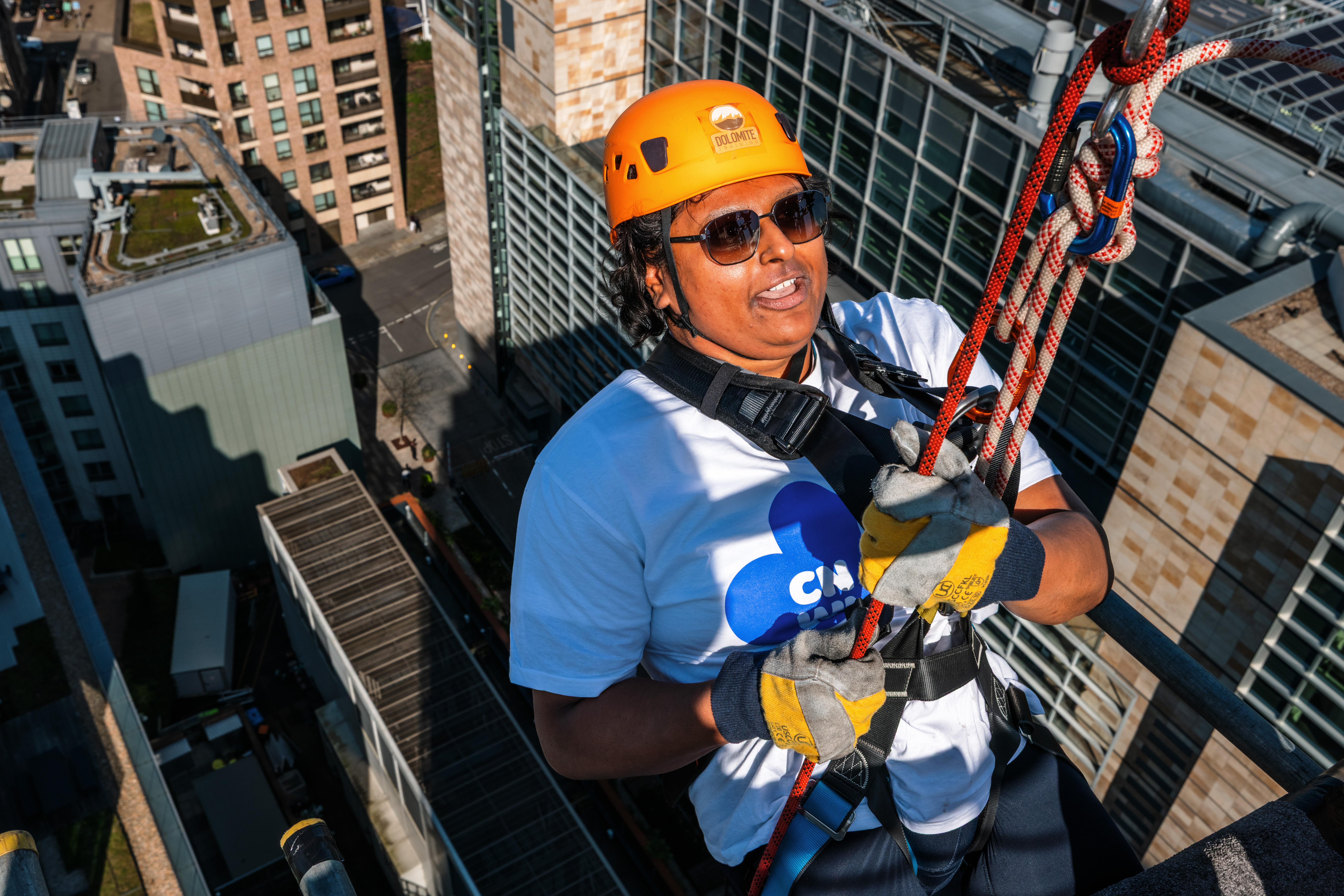 12-1pm: Jyoti abseiling 2