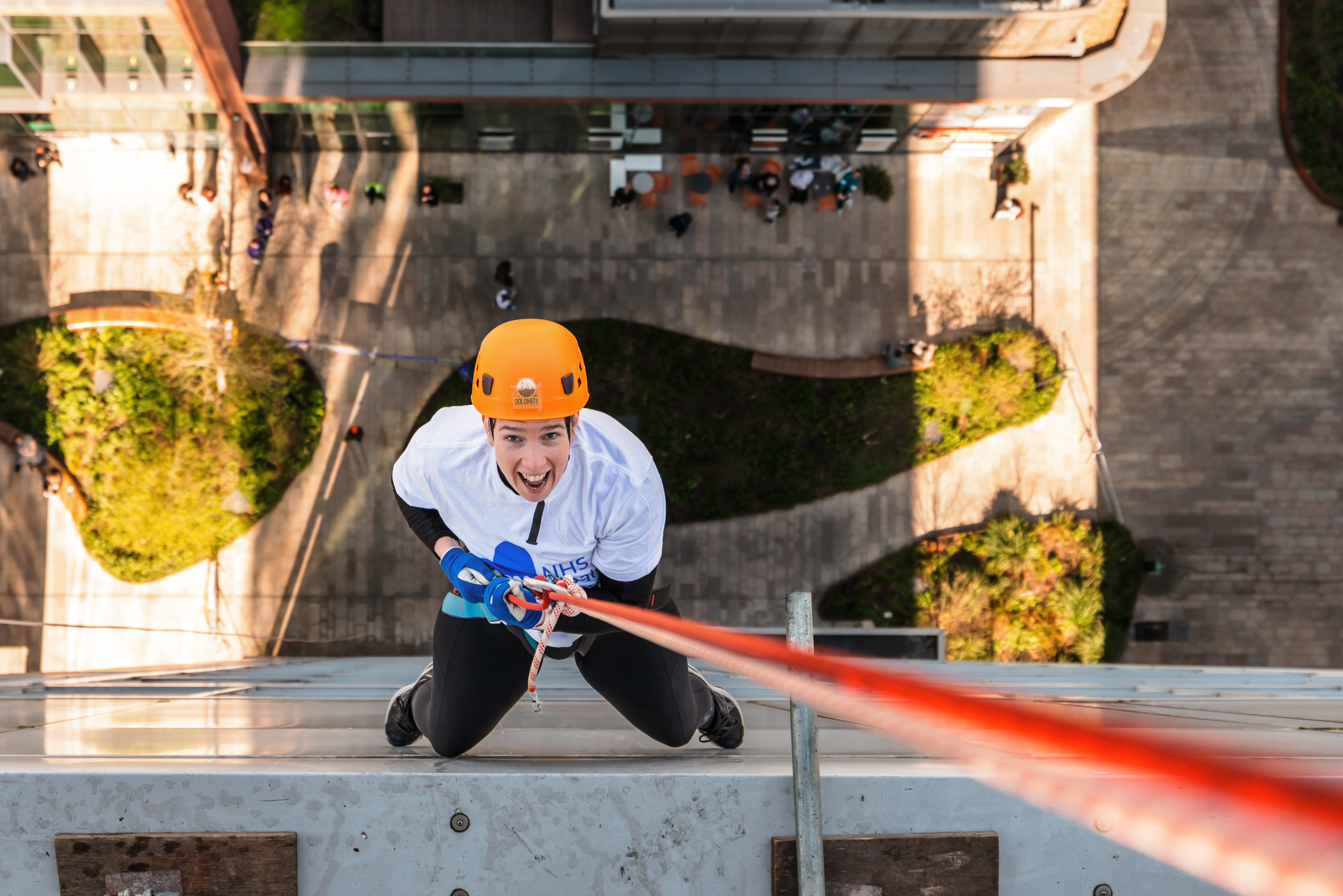 11 - 12pm: Vanessa Abseil 4