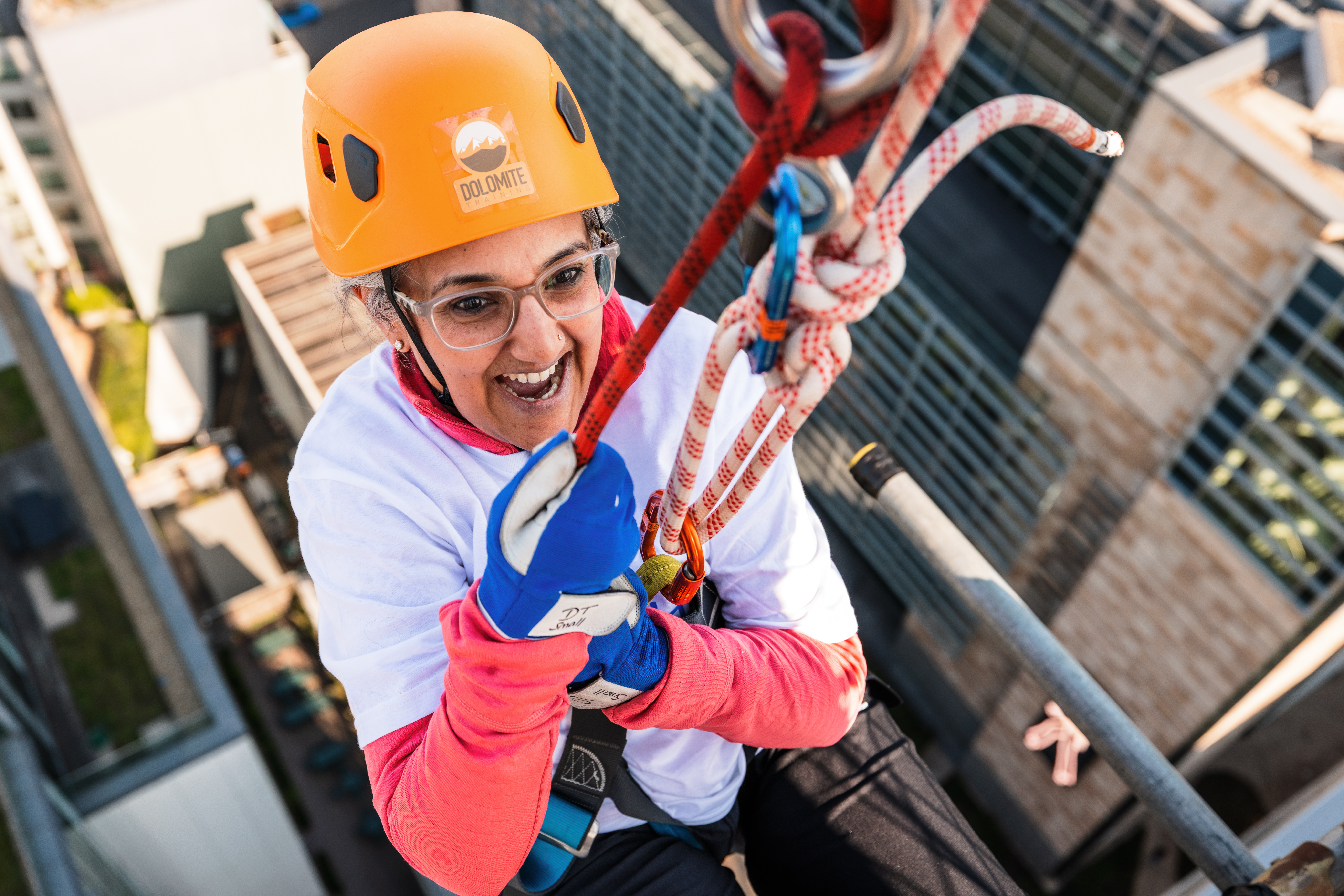 10 - 11am: Ami roof 1