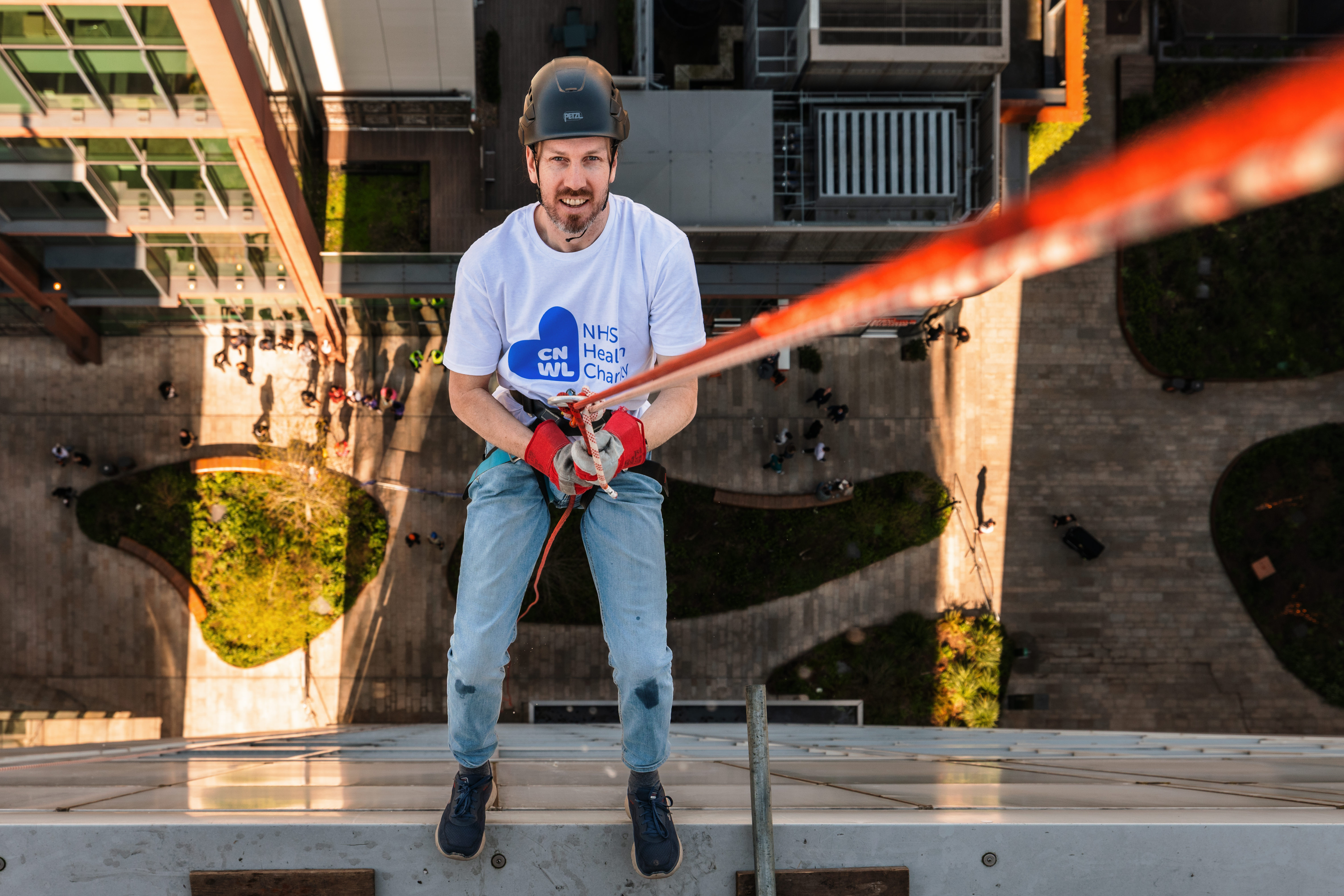 11 - 12pm: Dale Roof 3