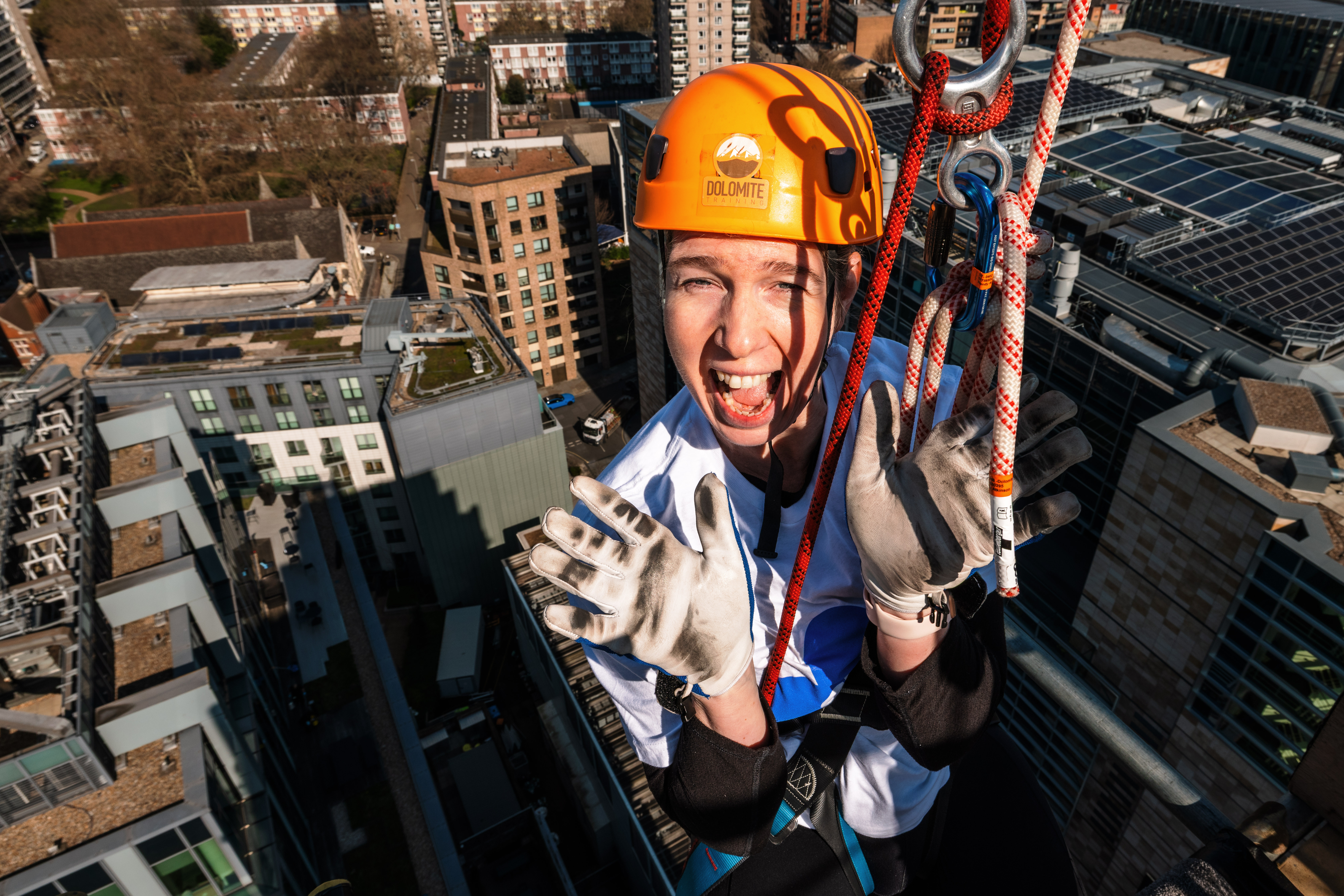 11 - 12pm: Vanessa Roof 3