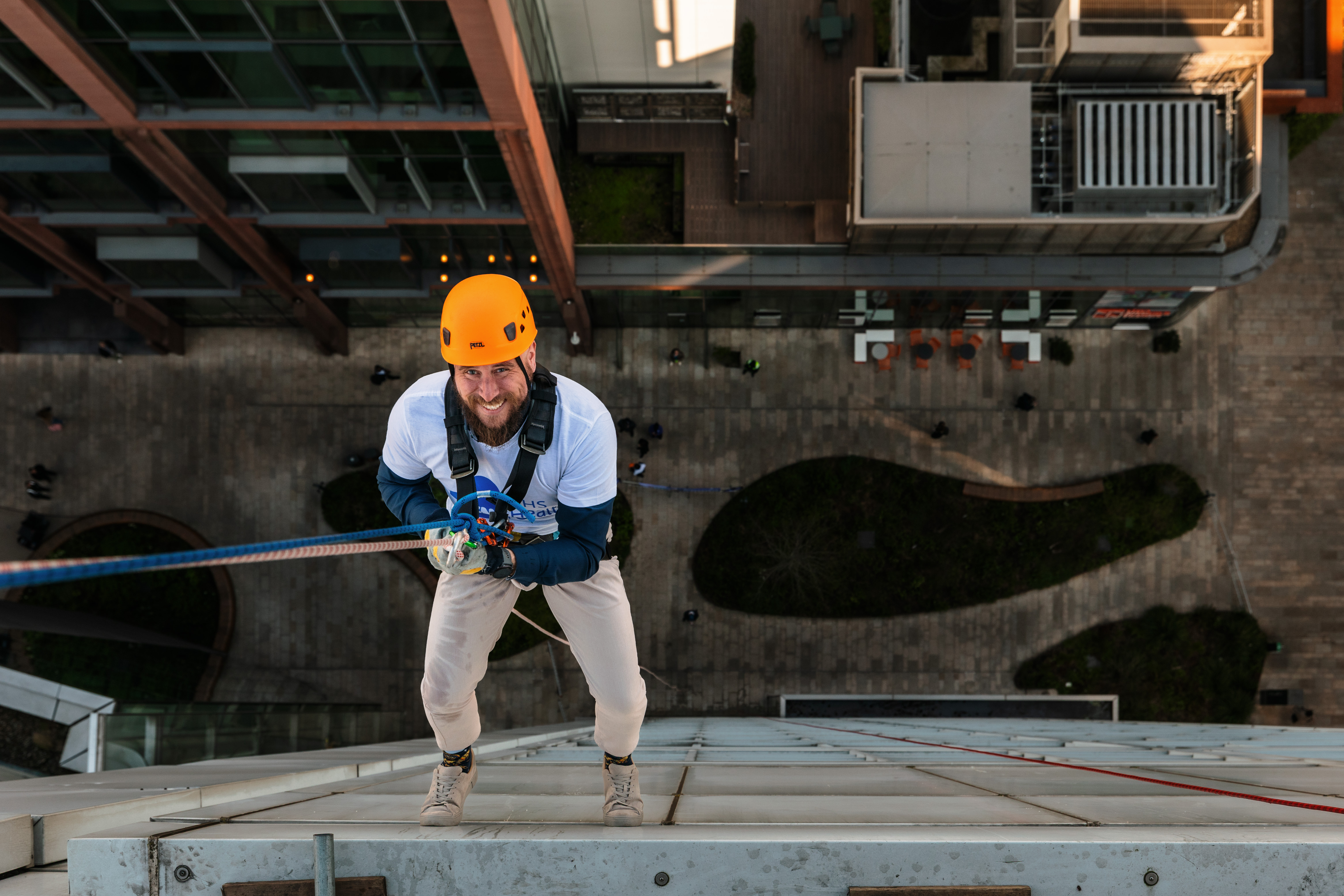 9-10am abseil - Nick D