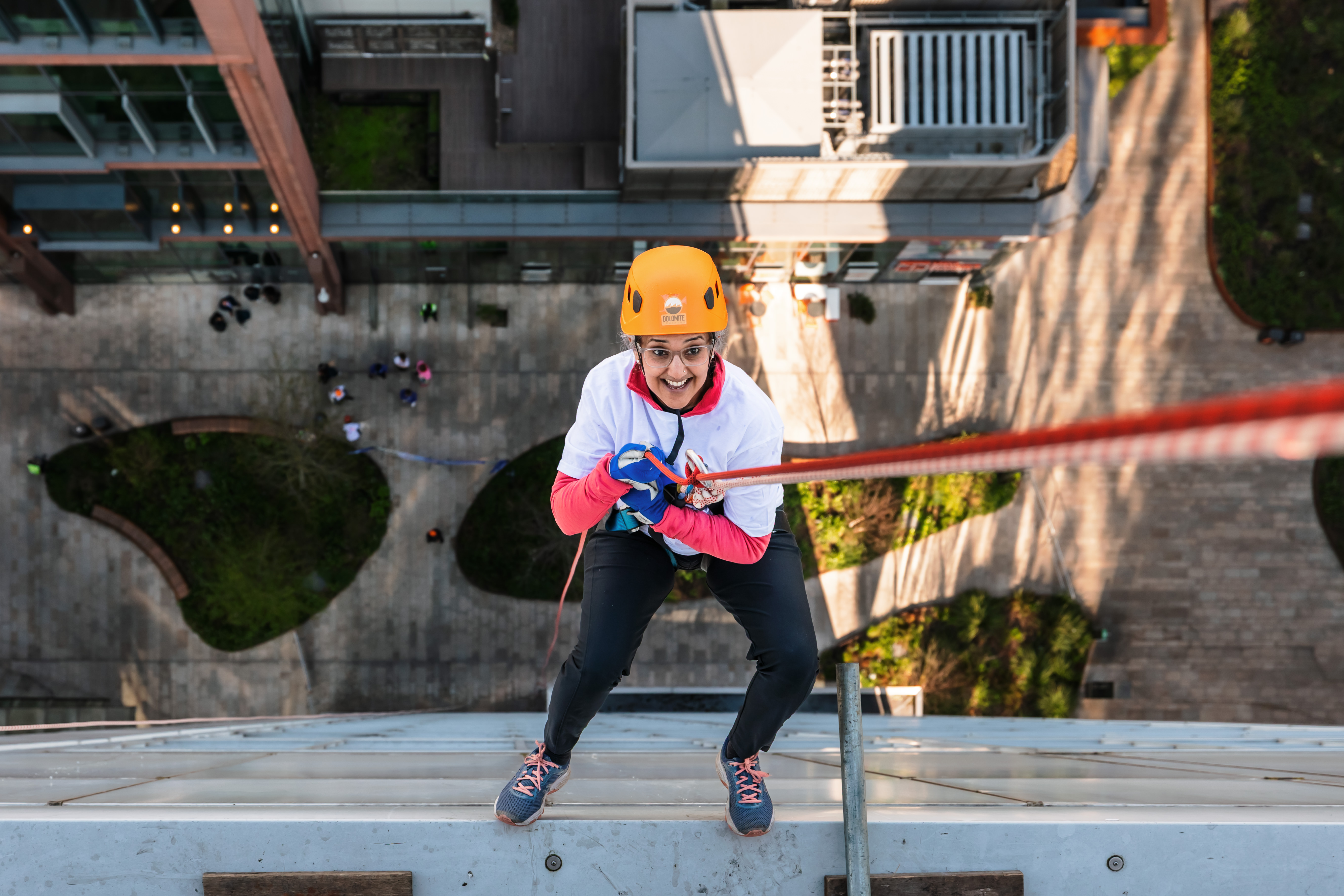 10 - 11am: Ami abseiling
