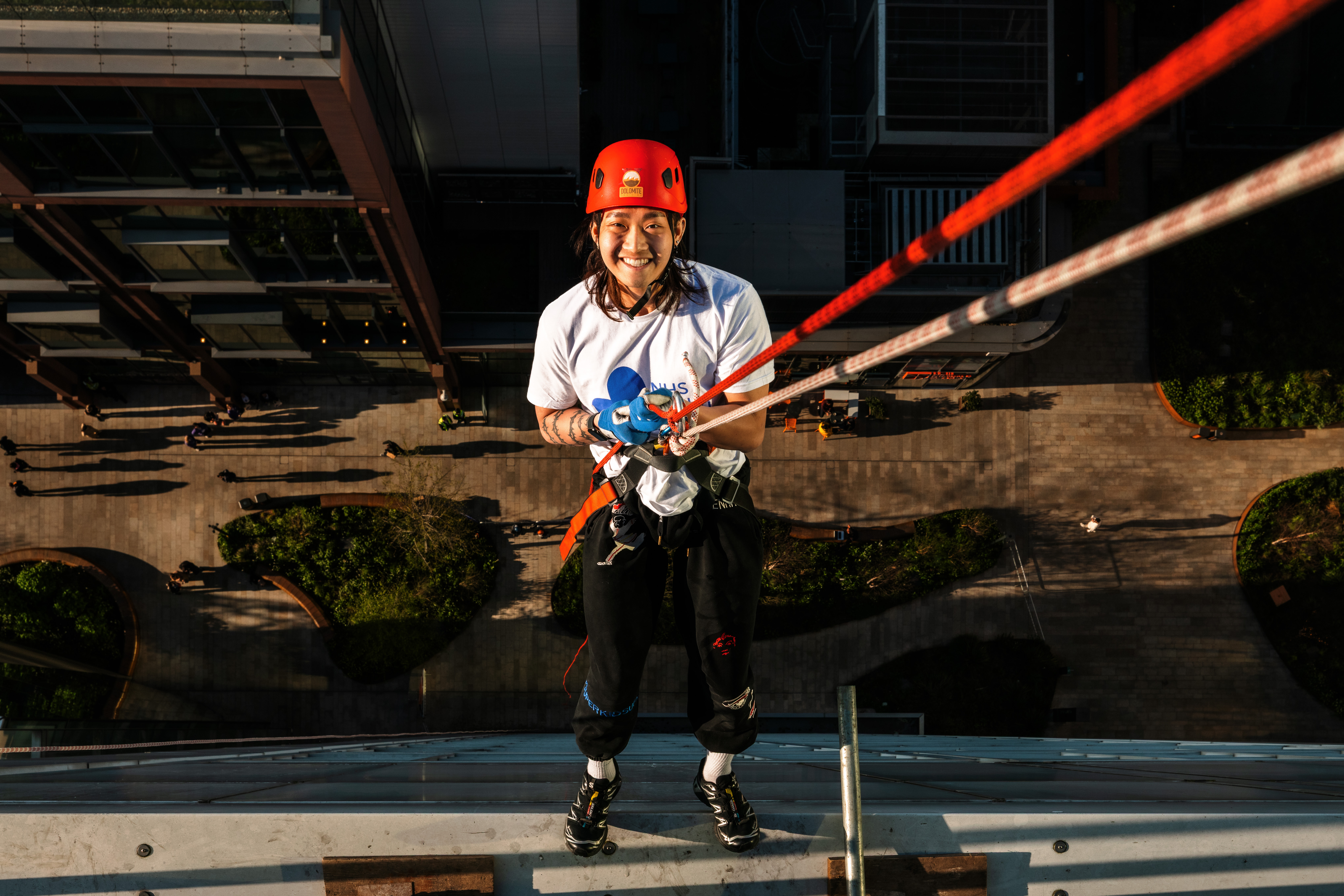 3-4pm: Asher abseil