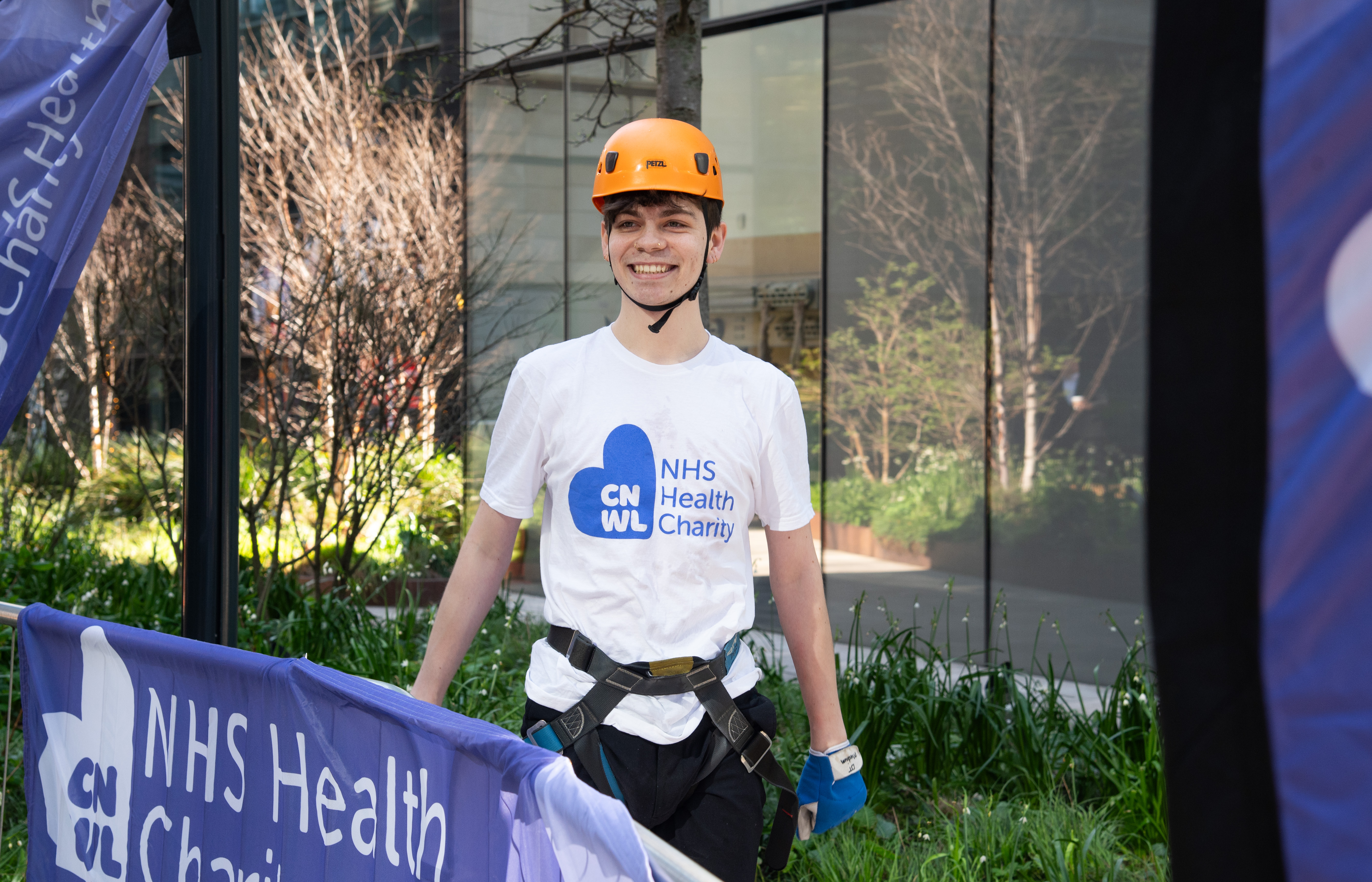 10 - 11am: Ben Stewart