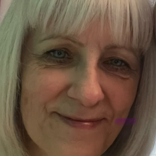 Lynne James